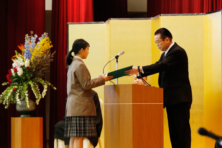 2018-洛南高等学校附属小学校卒業式