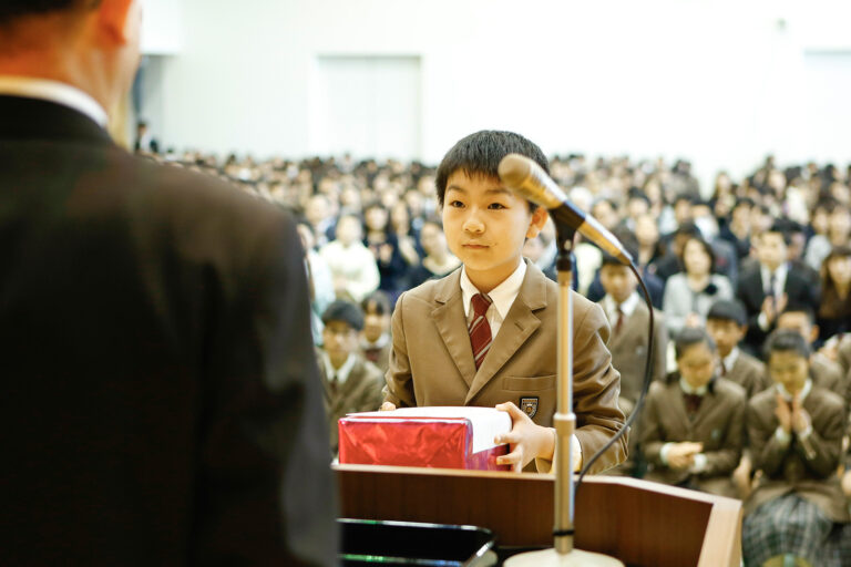 2018-洛南高等学校附属小学校卒業式