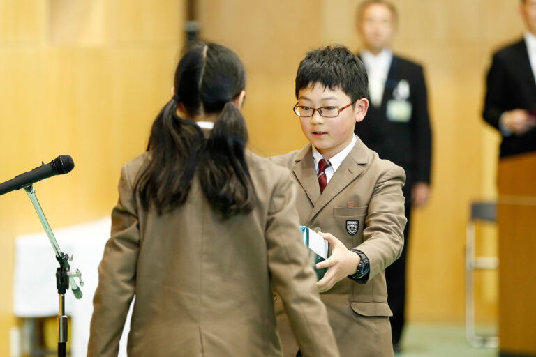 2018-洛南高等学校附属小学校卒業式