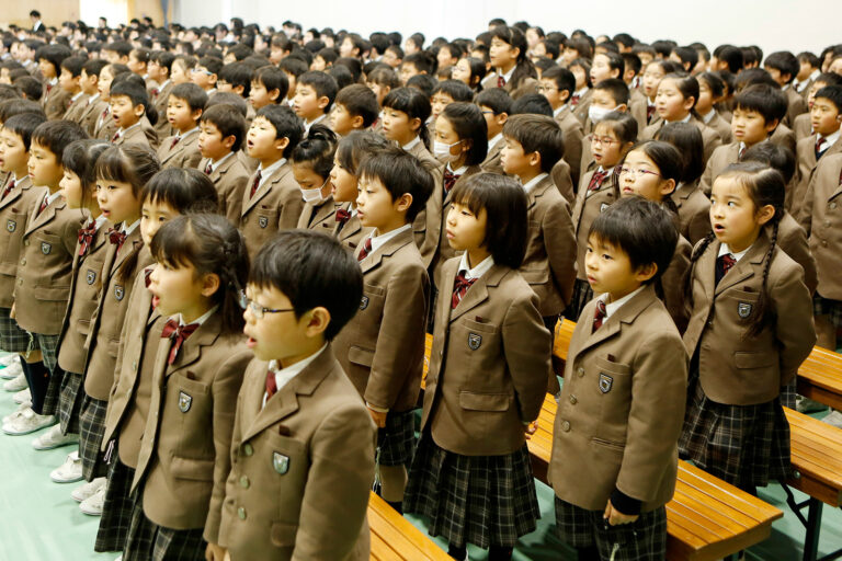 2018-洛南高等学校附属小学校卒業式