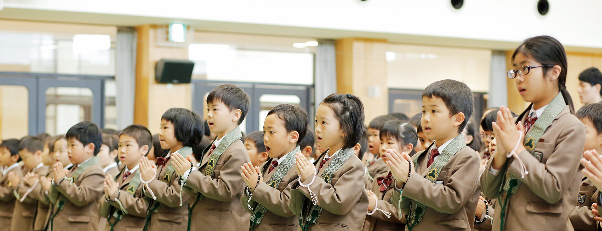 洛南高等学校附属小学校の教育